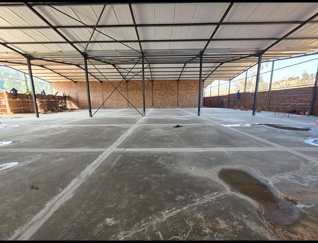 900M² WAREHOUSE TO LET IN AEROTON